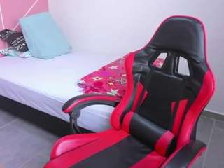 xmilee Live Webcam on CamSoda