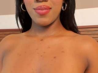 alaysha-johnson's live room