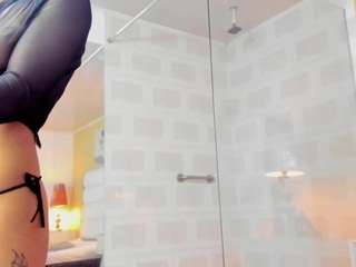 allypretty Live Webcam on CamSoda