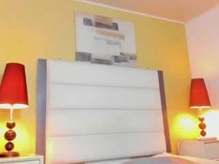 allypretty Live Webcam on CamSoda