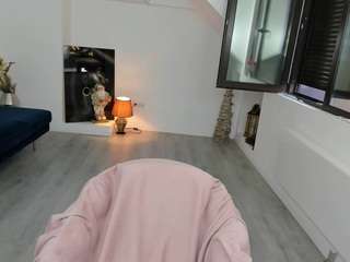 anyaevy Live Webcam on CamSoda