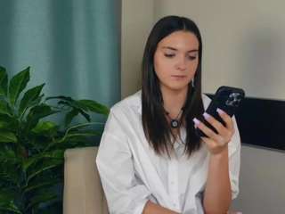  chiquitakjellsen chat room