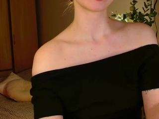 mynameloveeee webcam model