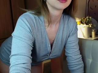 mynameloveeee's CamSoda show and profile