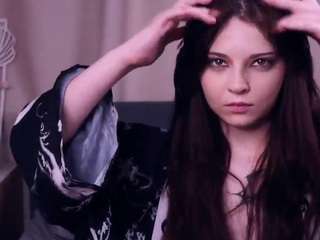 Model ini sedang live sekarang. shandateneyck