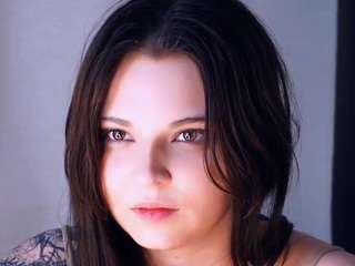 Shandateneyck's cam show statistics and live stream