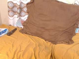 KarishmaB live webcam show
