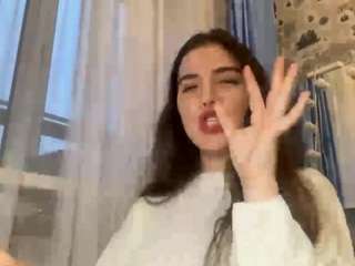 krystynaruegg webcam model