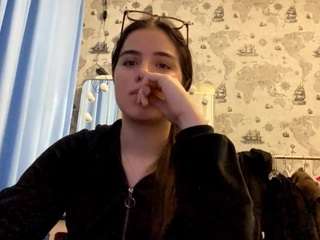 krystynaruegg webcam model