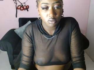 milykaebony live webcam show
