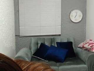  scarlet-redhead chat room