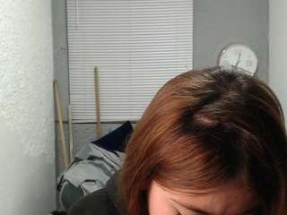 scarlet-redhead webcam