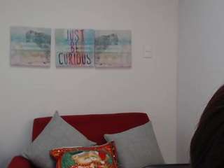  scarlet-redhead chat room