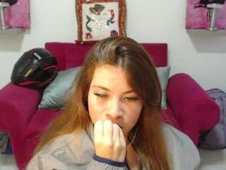 scarlet-redhead webcam