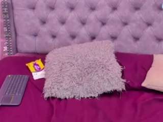 sophiia-77 from CamSoda is Freechat