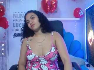 valeria-martinez19's CamSoda show and profile