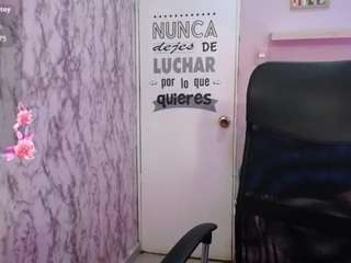 valeria-martinez19 live webcam show