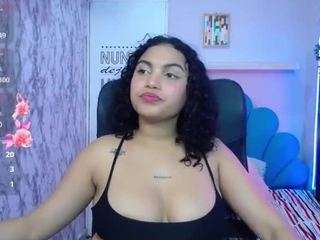 valeria-martinez19 live webcam show