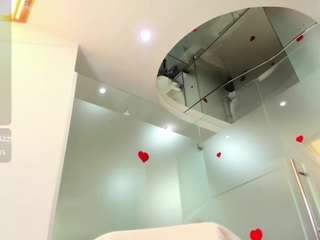 Live cam show with alfawoman