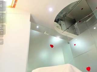 Live cam show with alfawoman