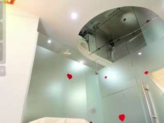 Live cam show with alfawoman