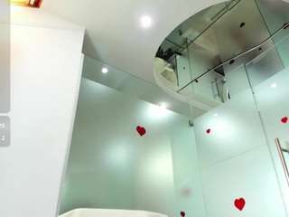 Live cam show with alfawoman