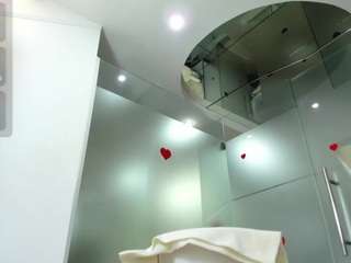 Live cam show with alfawoman