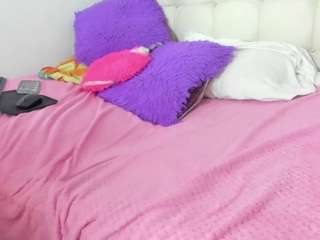 nikooll-love webcam model