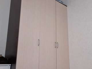 enadile's CamSoda show and profile