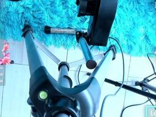 isa-laurent Live Webcam on CamSoda