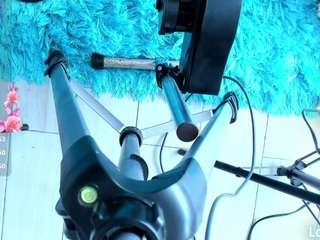 isa-laurent Live Webcam on CamSoda