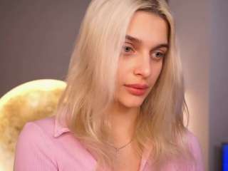 karlayegge's CamSoda show and profile