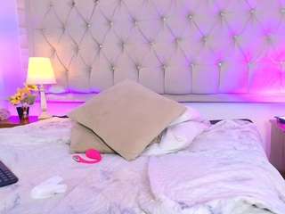 liathompson-fg Live Webcam on CamSoda