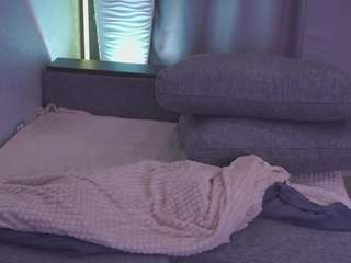 lipdiptalk Live Webcam on CamSoda