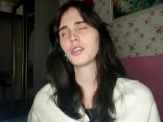 lynnettecastrill... Live Webcam on CamSoda