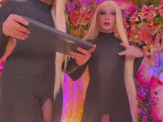 spicyblondes Sex Cam Show