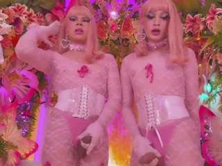 SpicySluts live webcam show