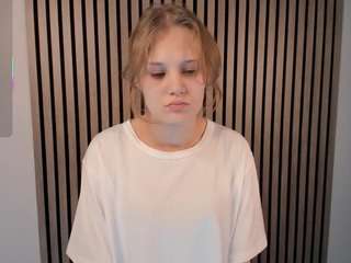 vivianthom Live Webcam on CamSoda