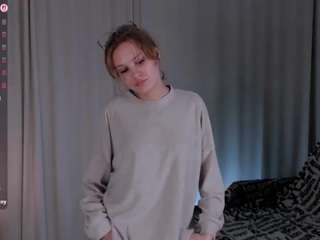 vivianthom Live Webcam on {site_name}