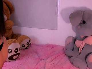 yennifer-exotic Live Webcam on CamSoda