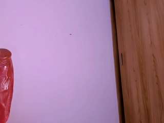 yennifer-exotic webcam model