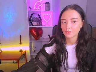 kitty-layy Live Webcam on CamSoda