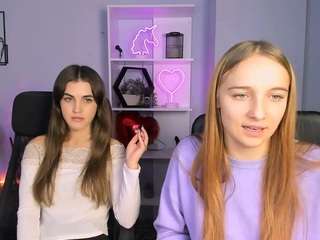  kitty-layy chat room