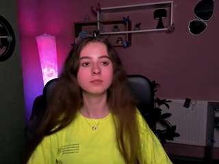 linda-fix's CamSoda show and profile