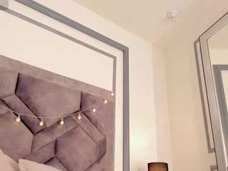 tahliamoreau Live Webcam on CamSoda