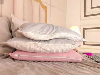Tahlia M live webcam show