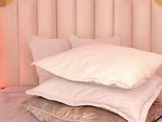 tahliamoreau Live Webcam on CamSoda