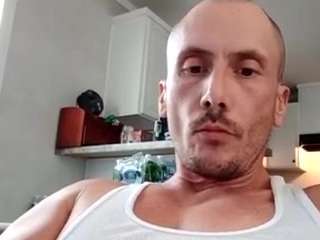 troy66914 Live Webcam on CamSoda