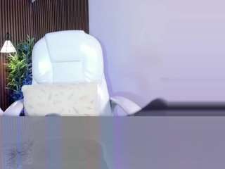 vannecamiel Live Webcam on CamSoda