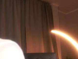 arlinetrentinella Live Webcam on CamSoda